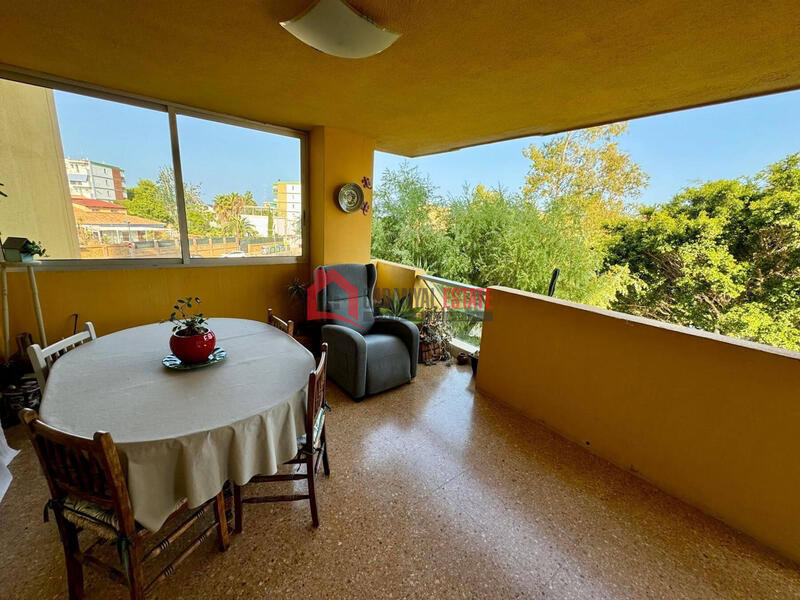 3 bedroom Apartment for Long Term Rent