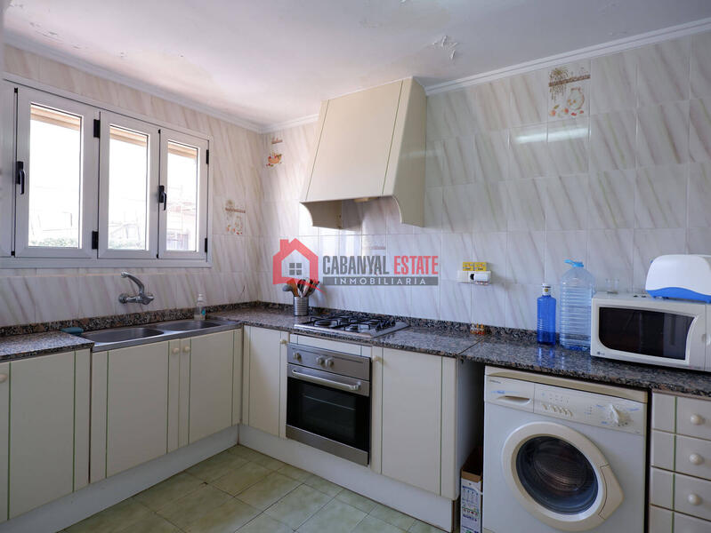 3 bedroom Apartment for sale