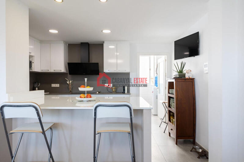 2 bedroom Apartment for Long Term Rent