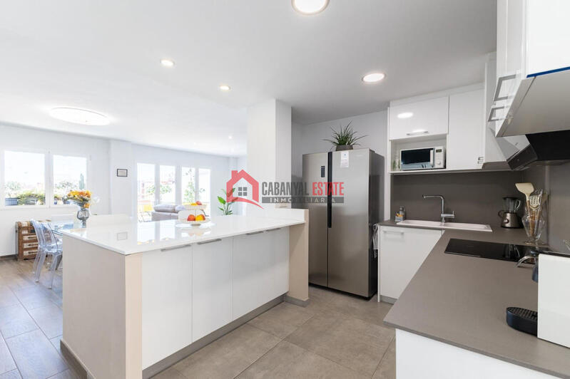 2 bedroom Apartment for Long Term Rent