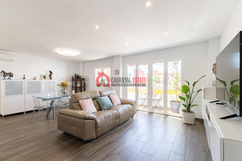 2 bedroom Apartment for Long Term Rent