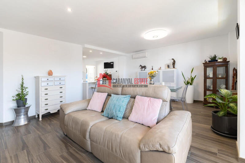 2 bedroom Apartment for Long Term Rent