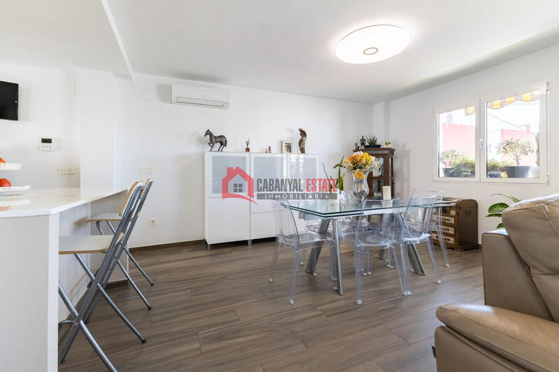 2 bedroom Apartment for Long Term Rent