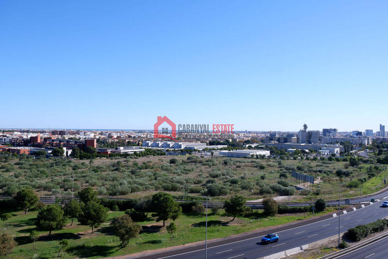 3 спальная комната квартира продается