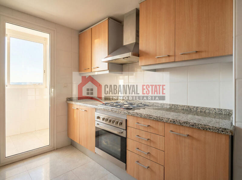 3 спальная комната квартира продается