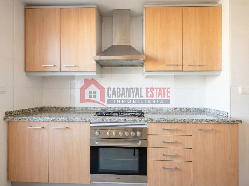 3 спальная комната квартира продается