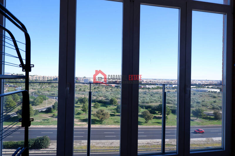 3 спальная комната квартира продается