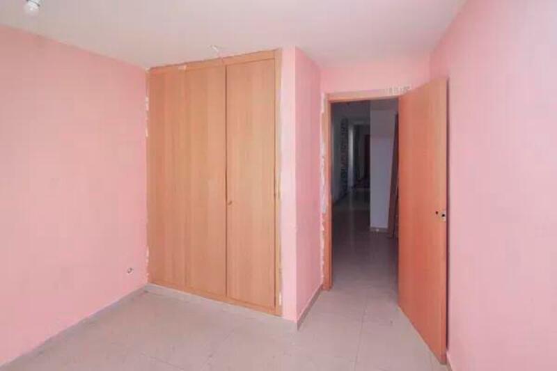 4 bedroom Apartment for sale