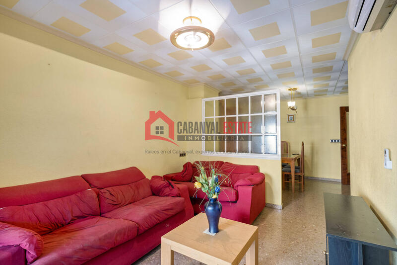 4 bedroom Apartment for sale