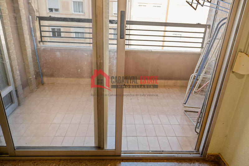 4 bedroom Apartment for sale