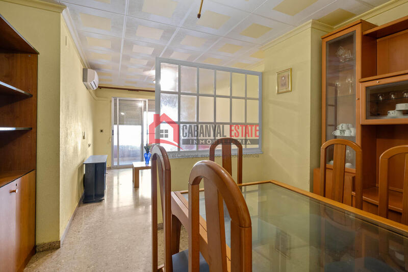 4 bedroom Apartment for sale