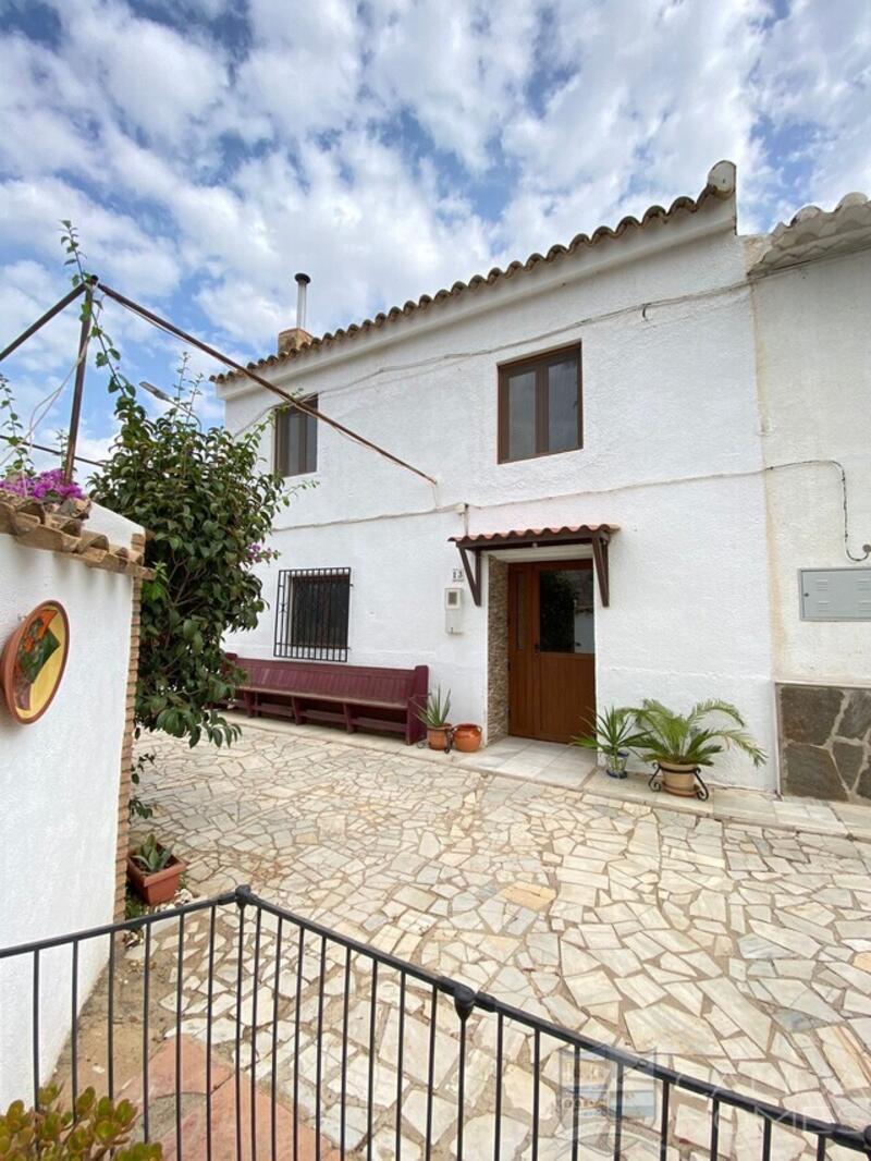 Townhouse for sale in Arboleas, Almería