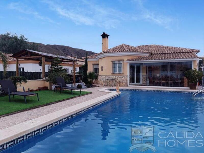 Villa à vendre dans Arboleas, Almería