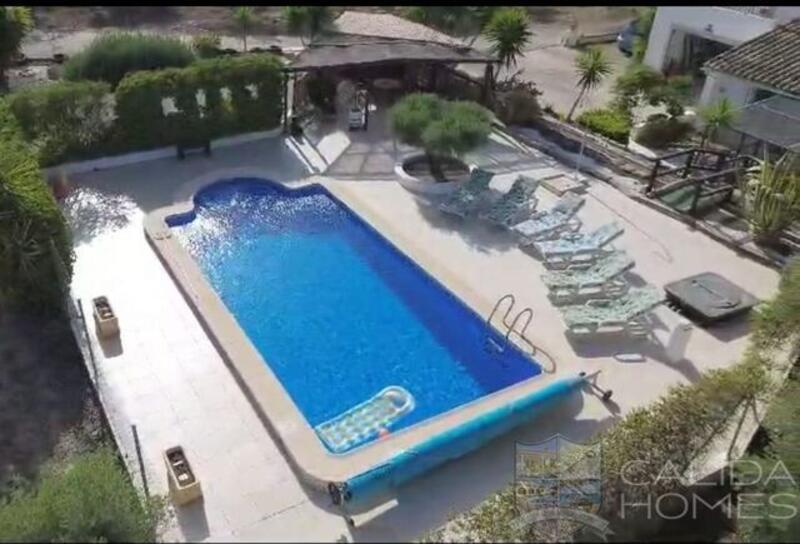 5 Cuarto Casa de Campo en venta