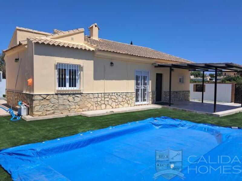 Villa en venta en Arboleas, Almería