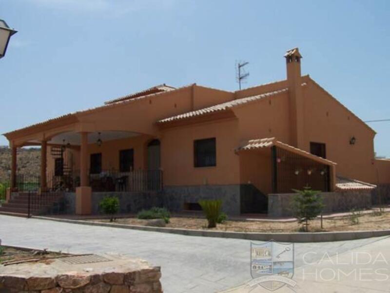 5 bedroom Villa for sale