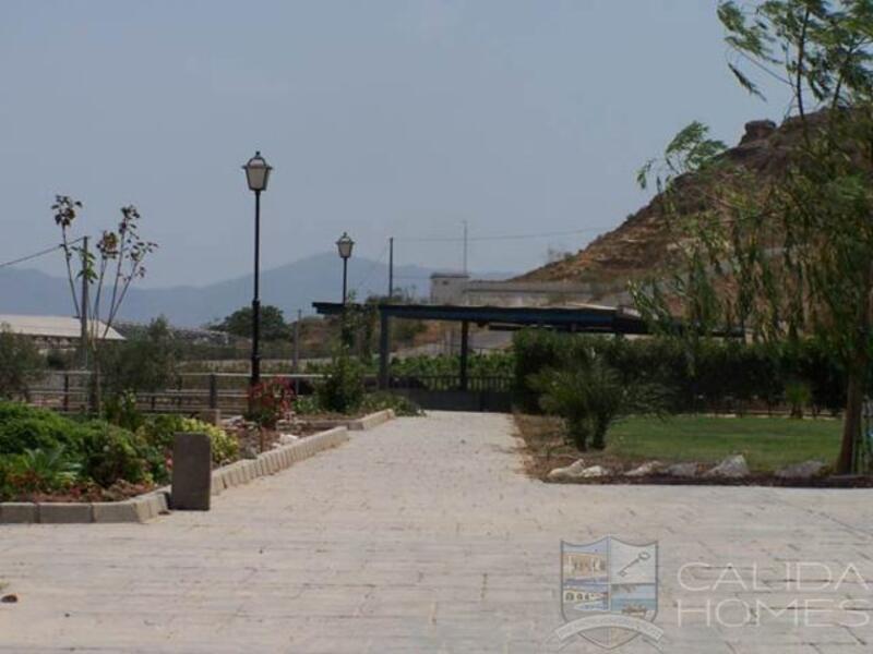 5 bedroom Villa for sale