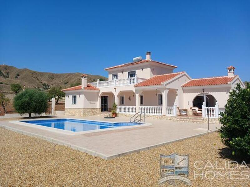 Villa à vendre dans Arboleas, Almería