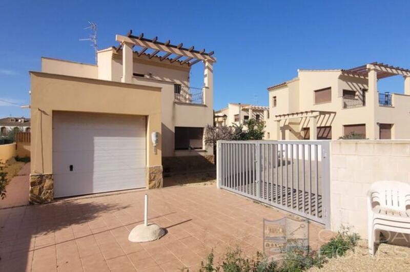 Villa en venta en Sorbas, Almería