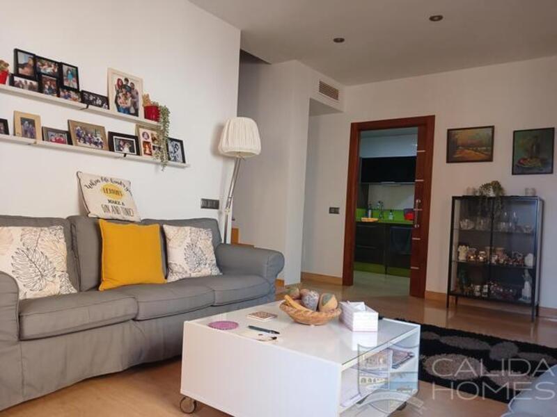 2 bedroom Townhouse for sale