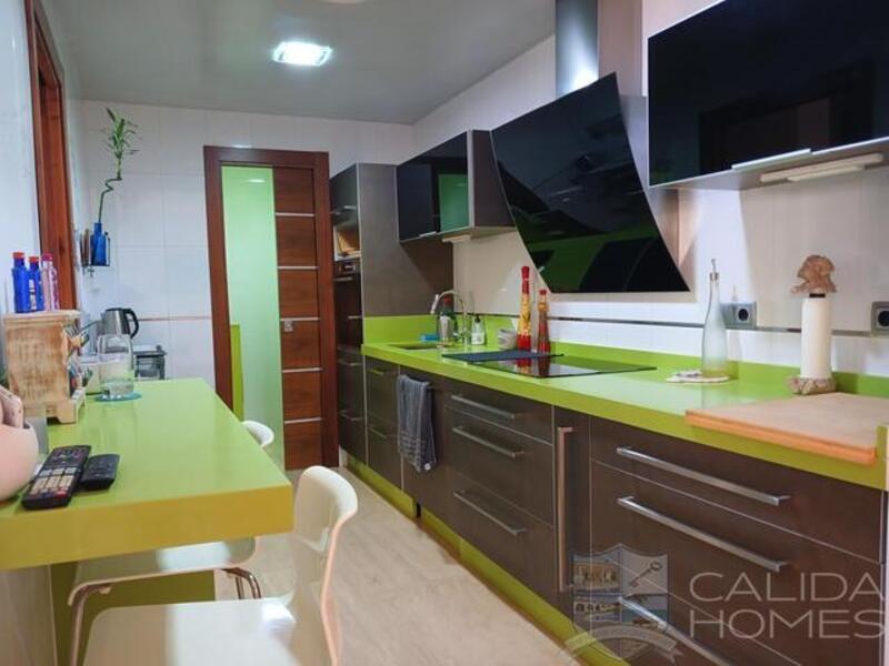 2 bedroom Townhouse for sale