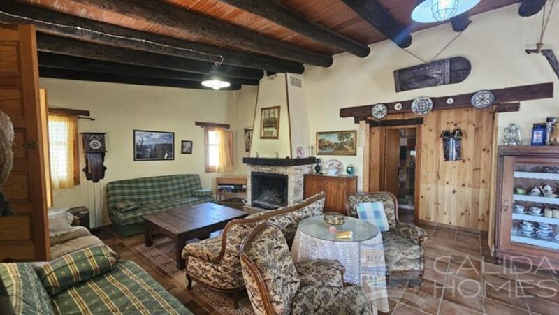 2 bedroom Country House for sale