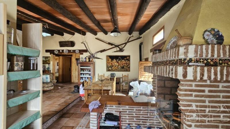 2 bedroom Country House for sale