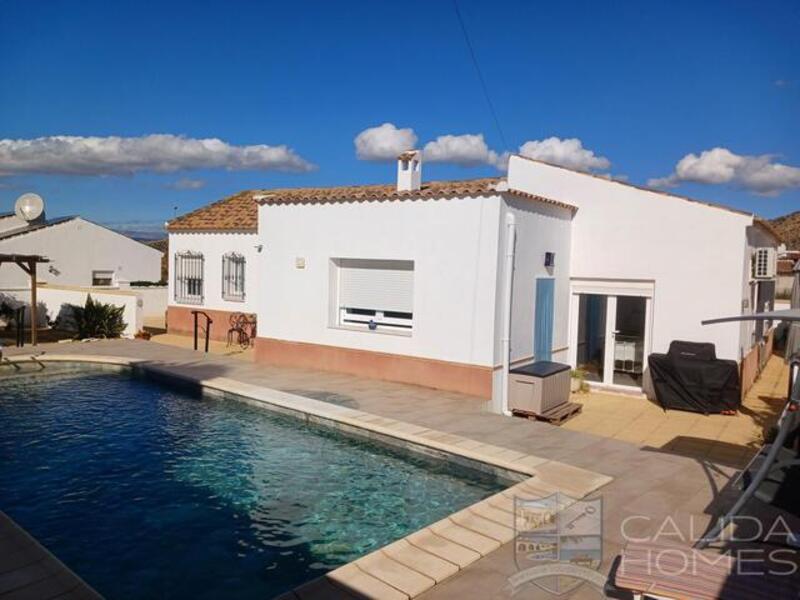 Villa for sale in Arboleas, Almería