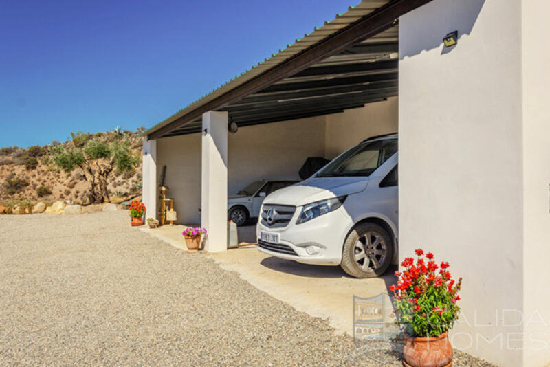 8 bedroom Country House for sale 8 bedroom Country House for sale