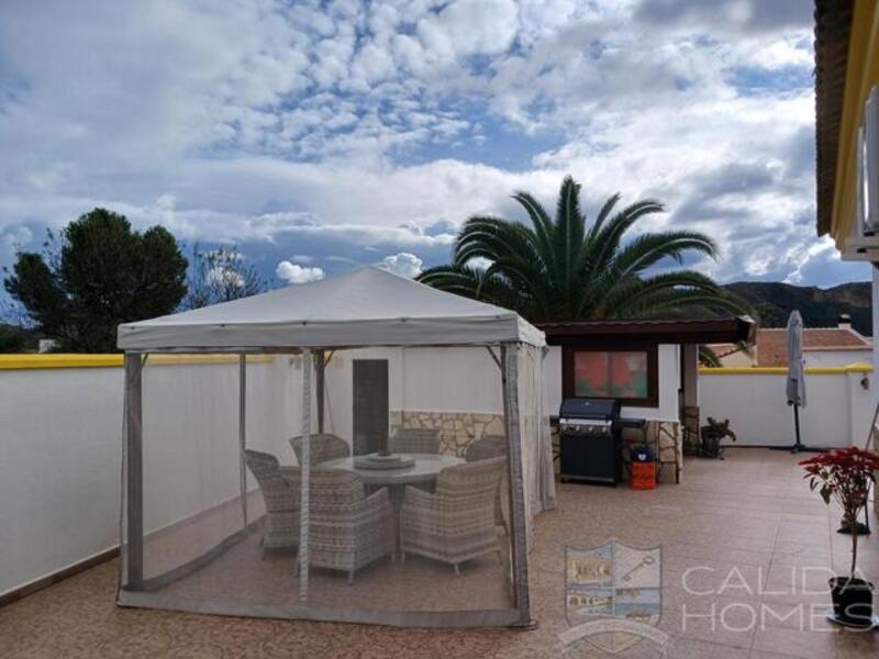 4 soverom Villa til salgs 4 soverom Villa til salgs