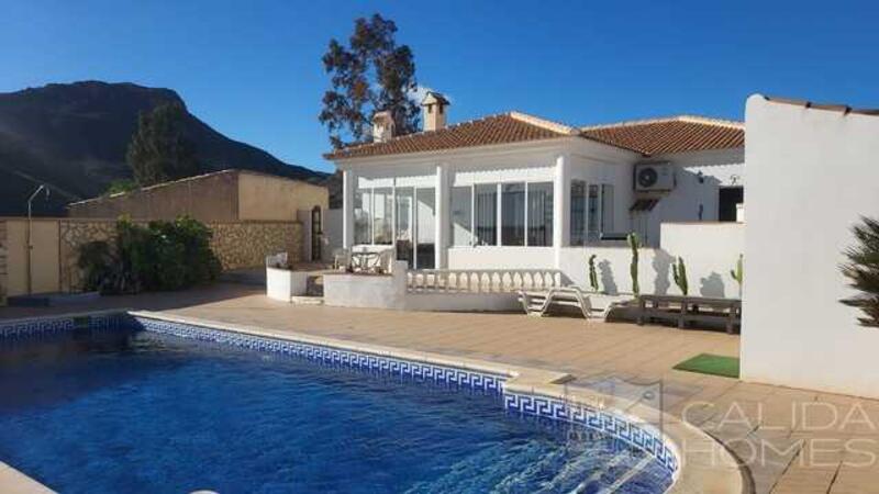 Villa til salg i Los Higuerales, Almería