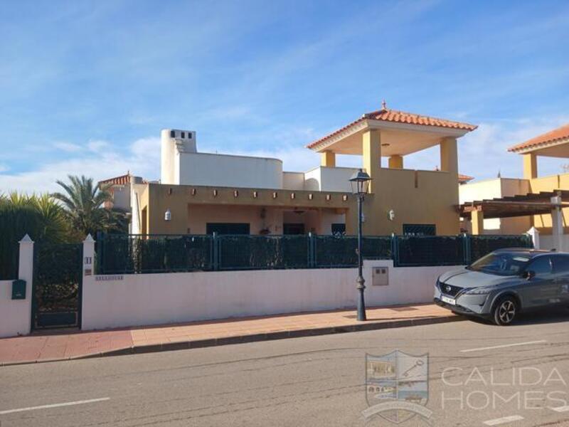 Villa til salgs i La Alfoquia, Almería