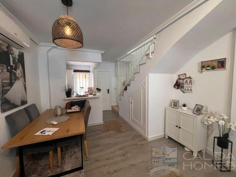 2 Schlafzimmer Duplex zu verkaufen