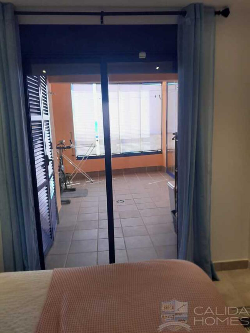 3 bedroom Apartment for sale