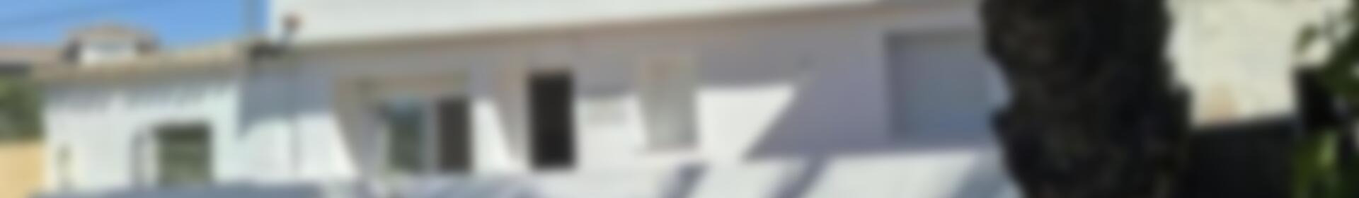 4 bedroom Townhouse for sale