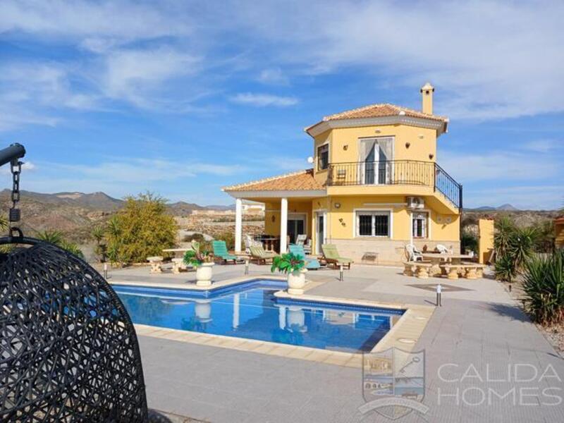Villa Te koop in Partaloa, Almería