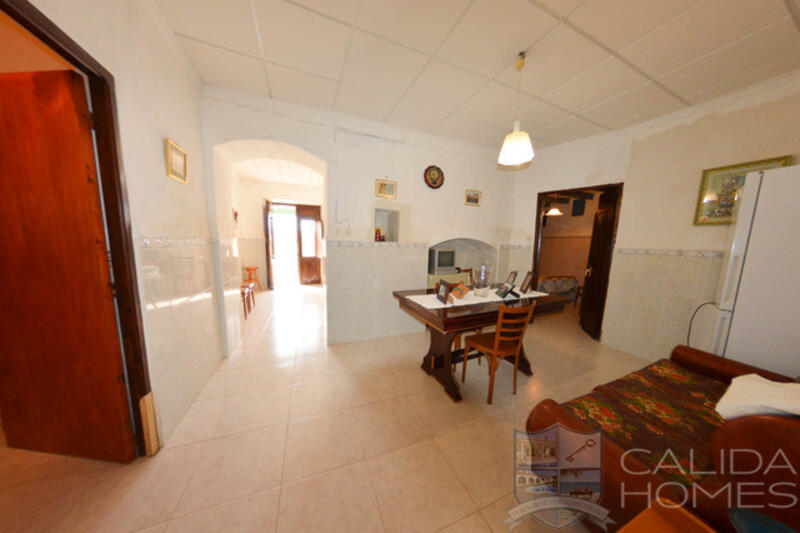 5 bedroom Country House for sale
