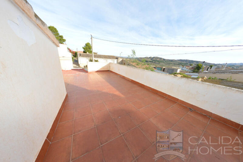 5 bedroom Country House for sale