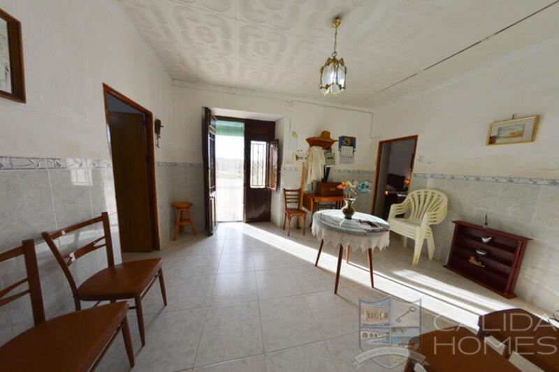 5 bedroom Country House for sale