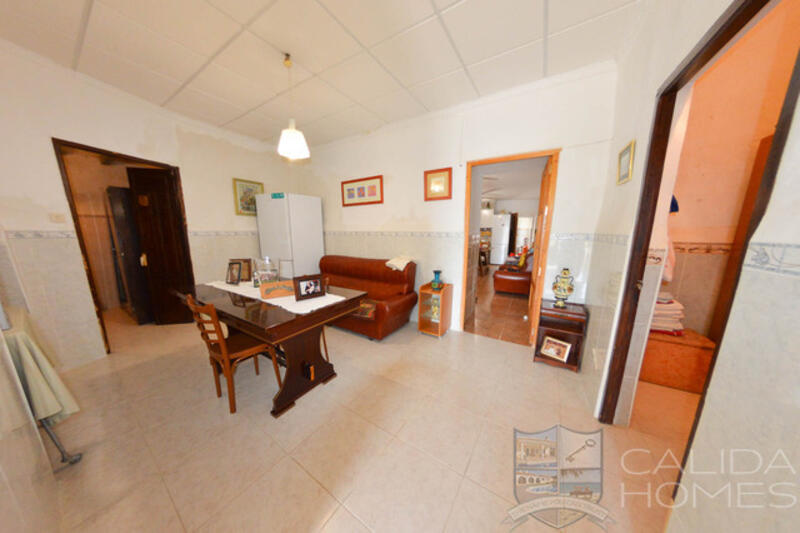 5 bedroom Country House for sale