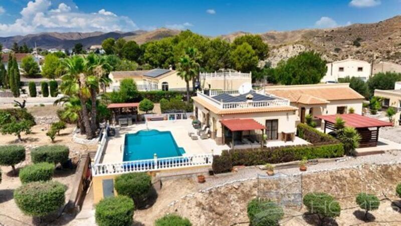 вилла продается в Arboleas, Almería вилла продается в Arboleas, Almería