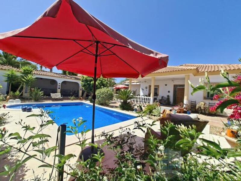 4 bedroom Villa for sale 4 bedroom Villa for sale