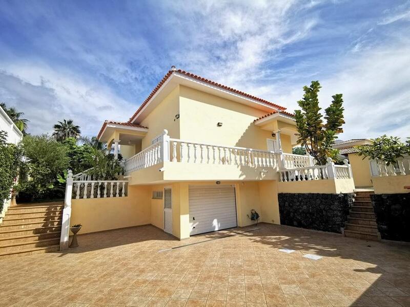 Villa à vendre dans Adeje, Tenerife