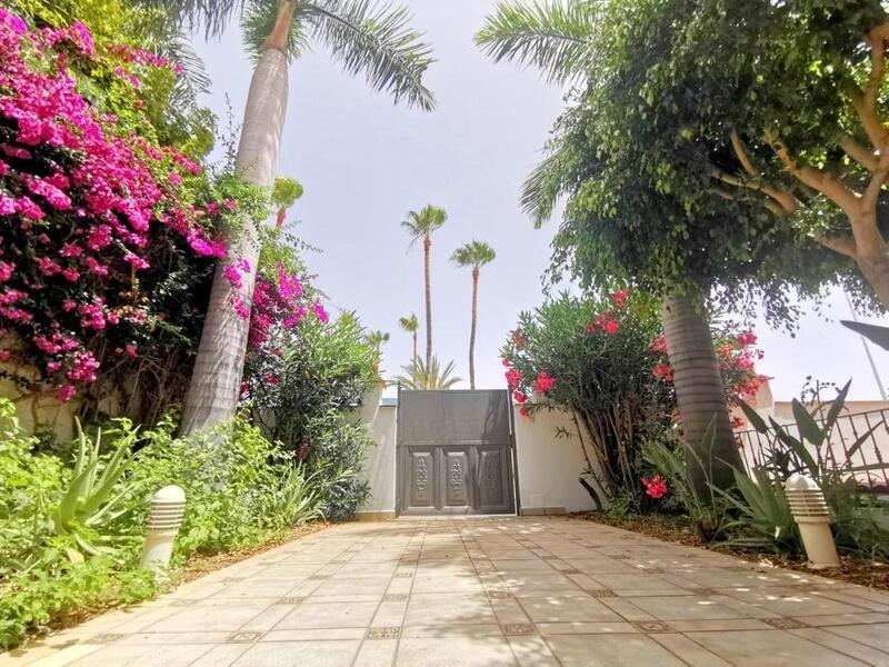 Villa til salgs i Adeje, Tenerife