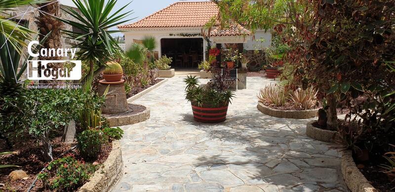 13 bedroom Villa for sale