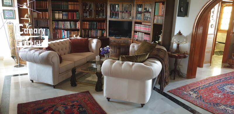 13 bedroom Villa for sale