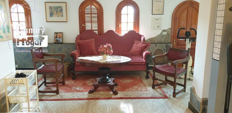 13 bedroom Villa for sale