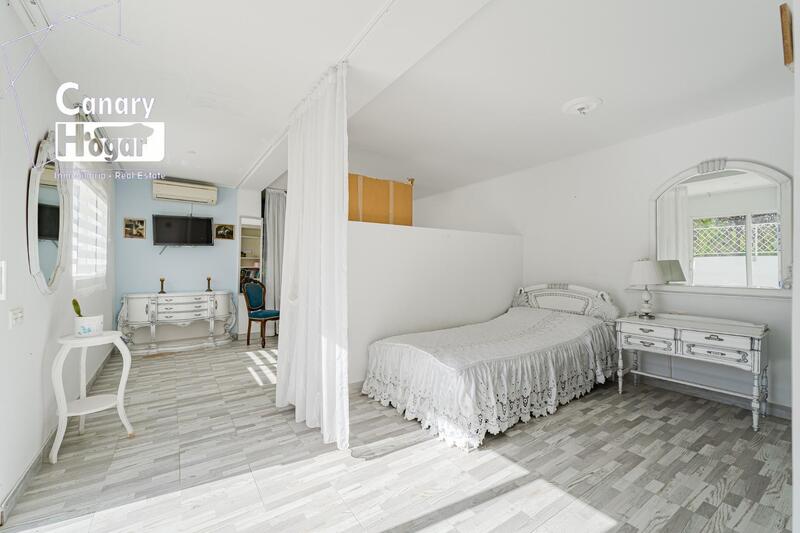 10 bedroom Villa for sale