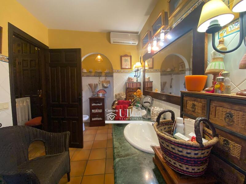 6 Cuarto Casa Cueva en venta