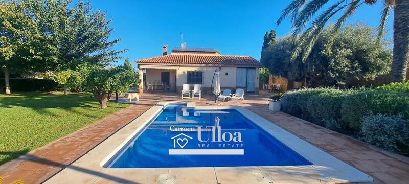 Villa til salg i Mutxamel, Alicante
